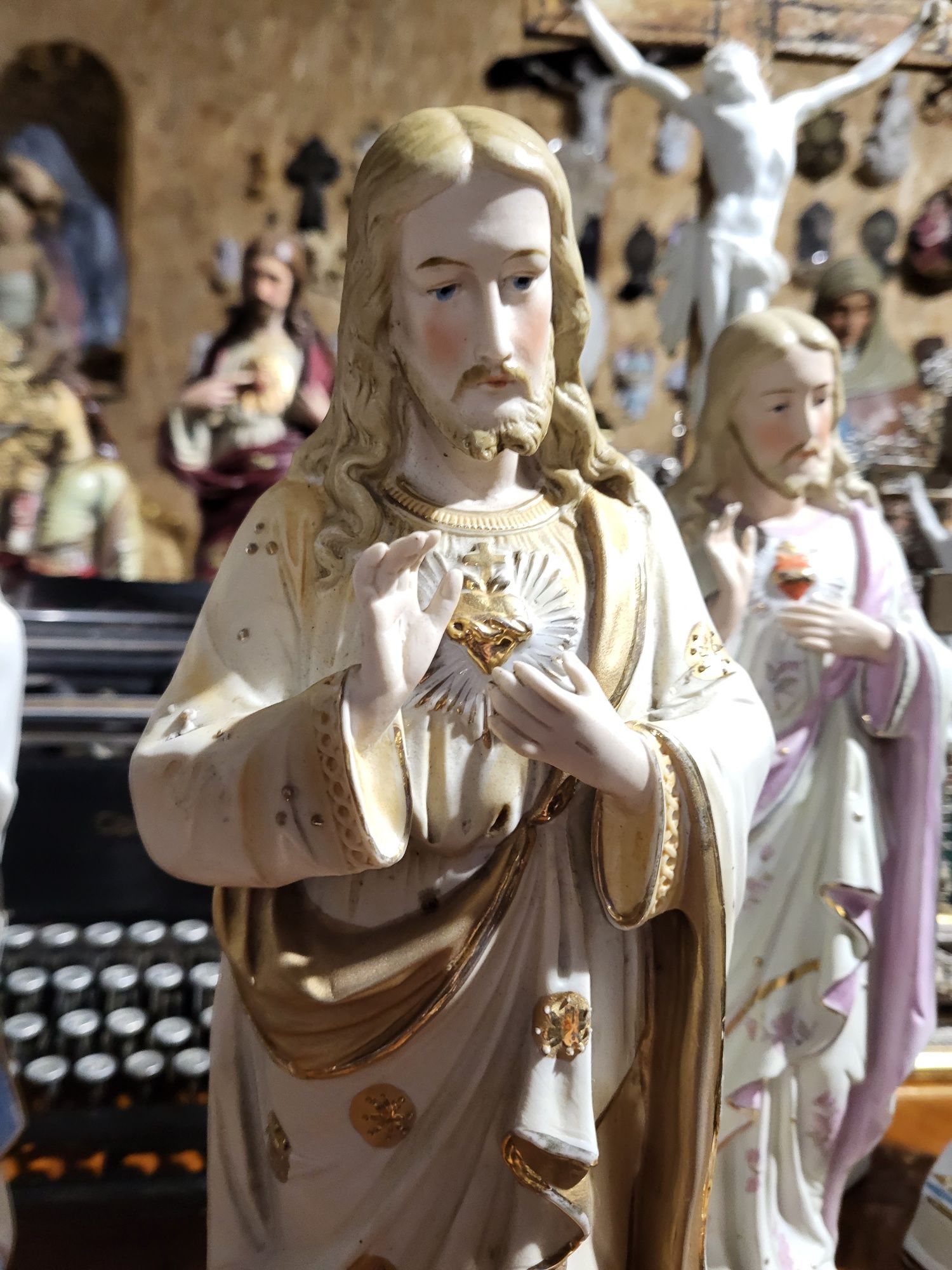 Biskwit figurka Pan Jezus z porcelany 37 cm