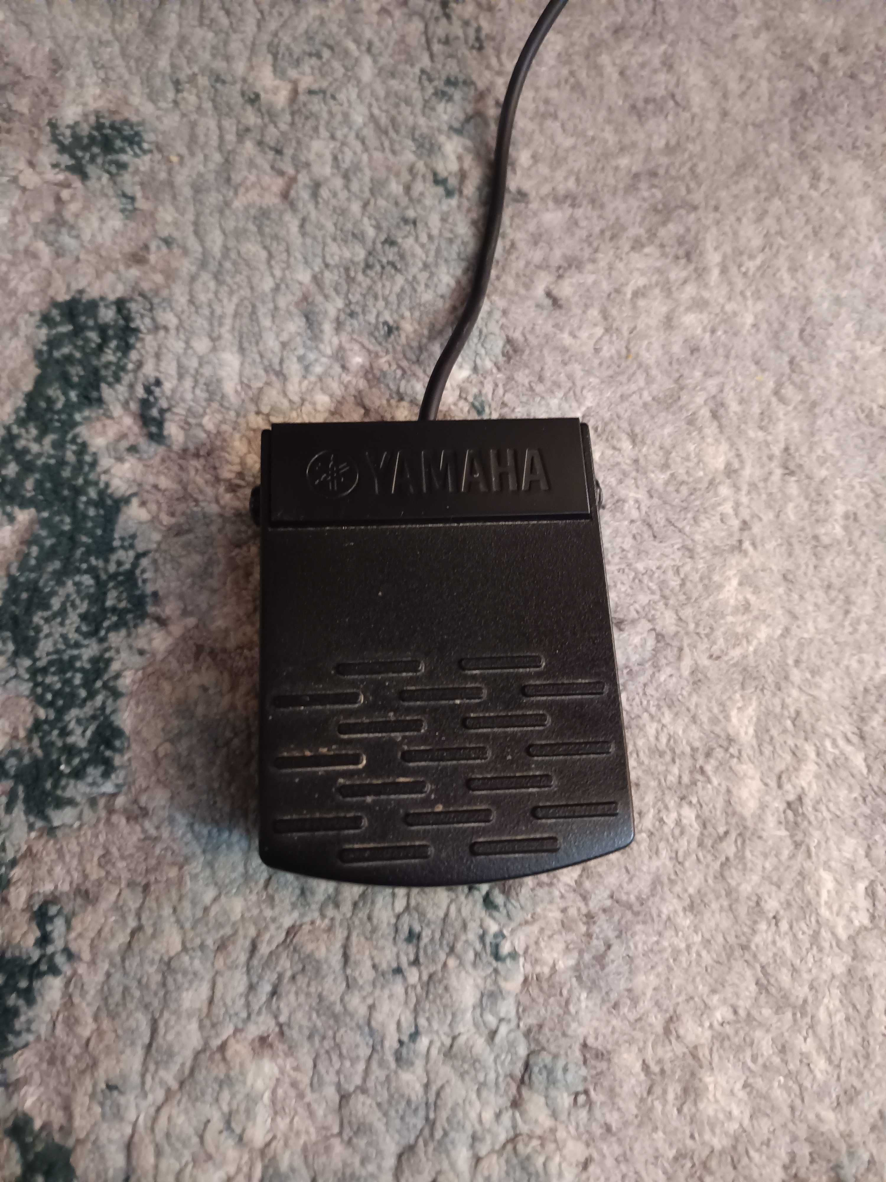 Pianino cyfrowe Yamaha P-145 stan b.dobry + słuchawki