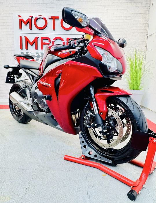 мотоцикл Honda CBR1000RR в оригіналі тільки з Японії