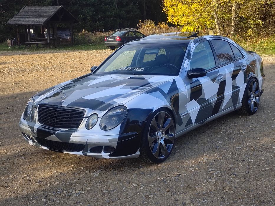 Mercedes W211 Kompressor • LED • E500 hamulce • 20” felgi • Bez rdzy!