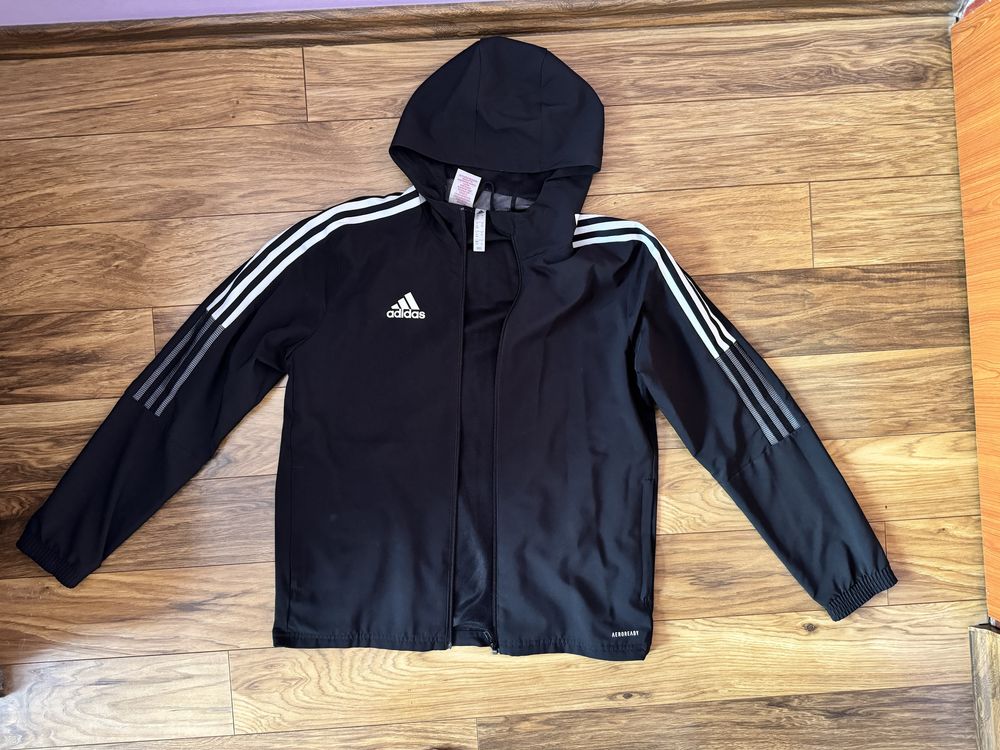 Kurtka firmy Adidas rozmiar 164