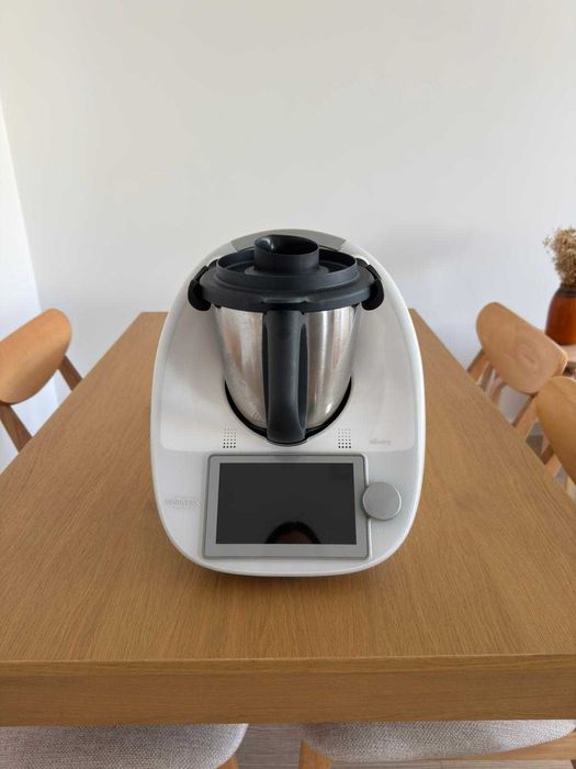 Bimby TM6 com todos os acessórios