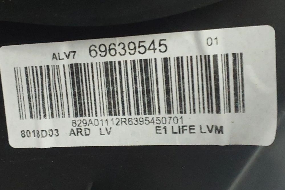 Forra porta / quartela trás direita RENAULT Zoe (BFM_)