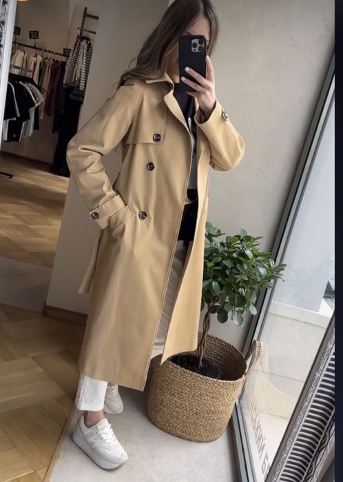 Бежевий тренч пальто плащ