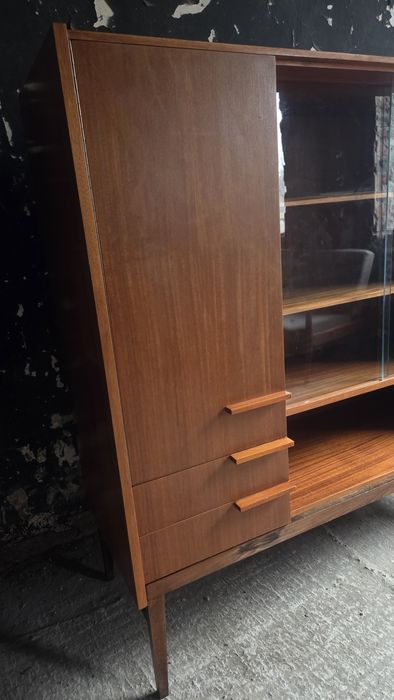 Biblioteczka witryna Mezulanik vintage design Czechosłowacja