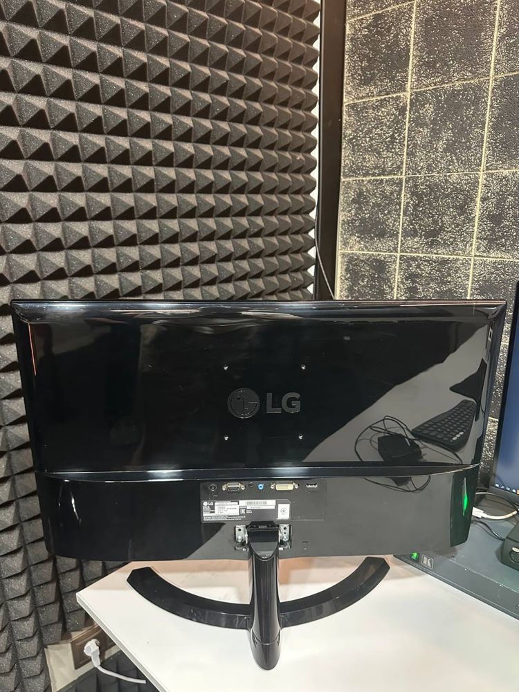 LG 27MP68VQ-P 27