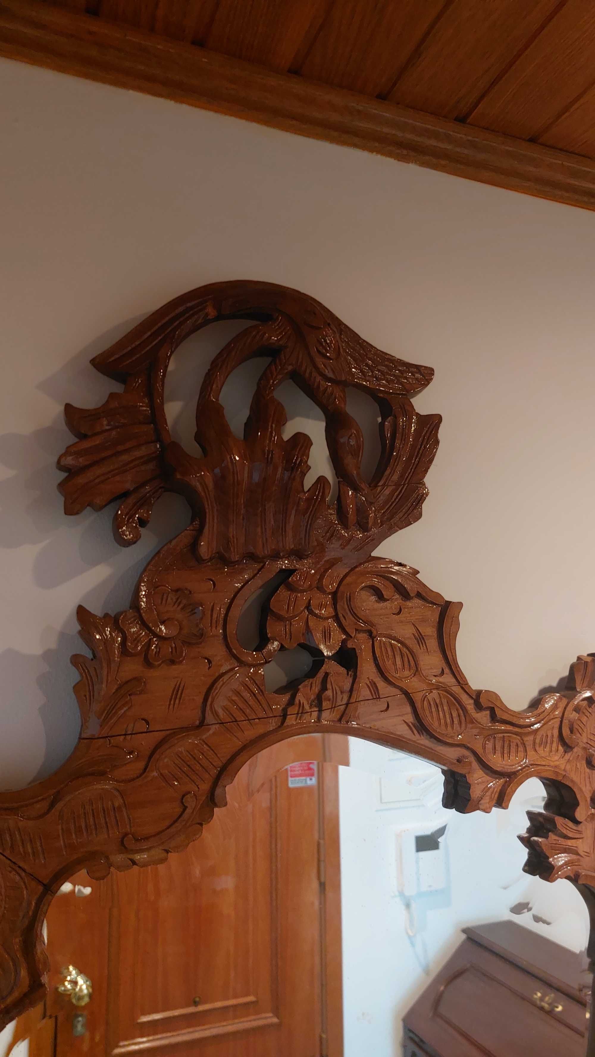 Espelho em madeira antigo vintage