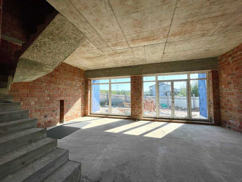 Продаж котеджів в Солонці всього за 5 хв від King Cross