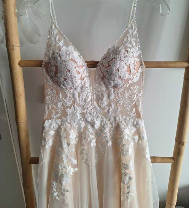 Piękna suknia ślubna, koronka i tiul. Nowa, założona raz, stan idealny