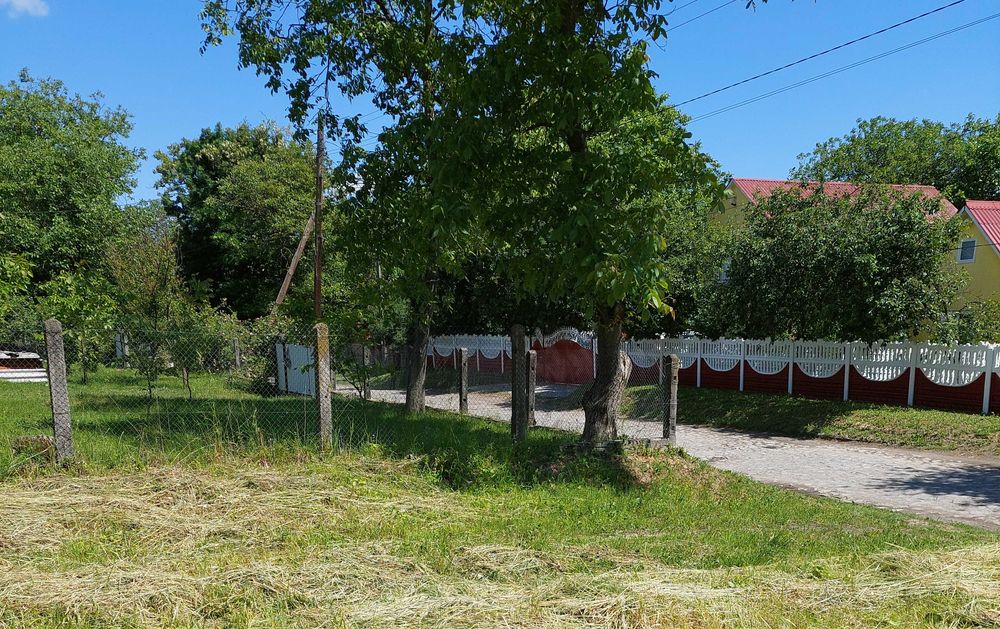 Продам ділянку під будівництво на житловій вулиці в передміст.Вінниці