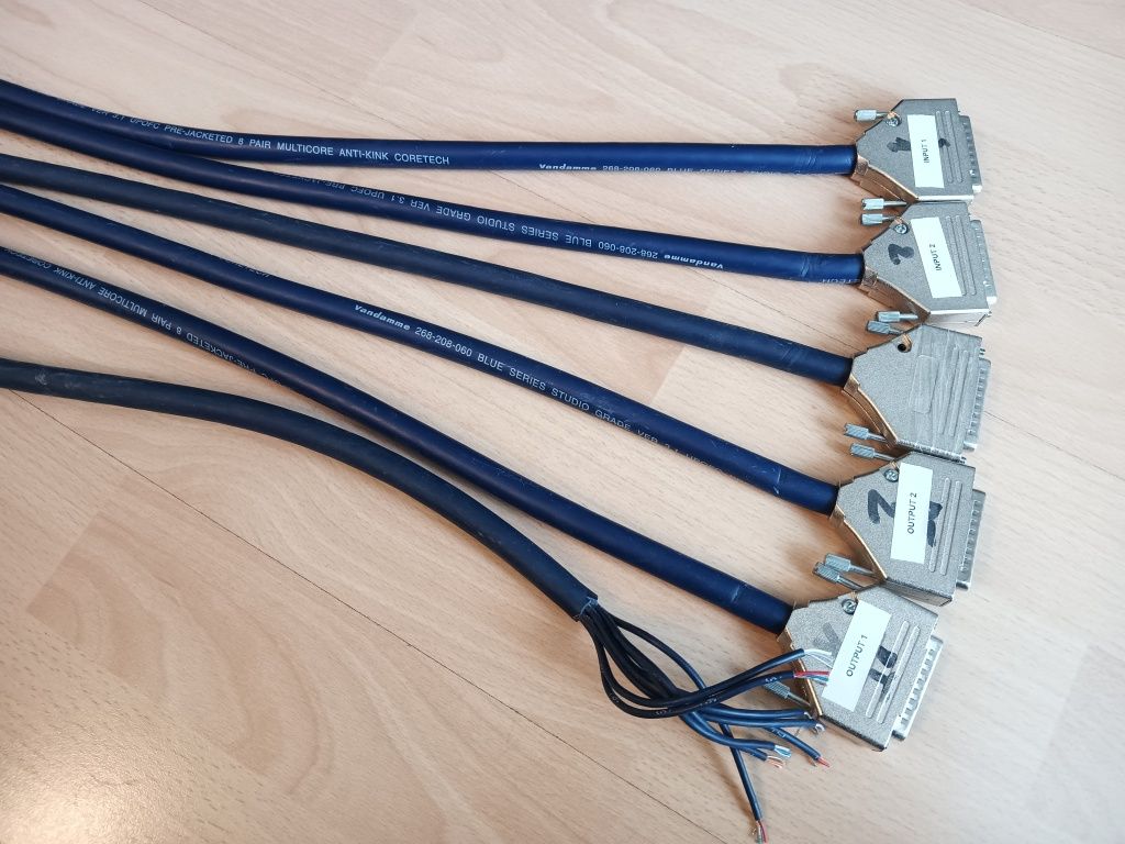 Kable multicore 8 Van Damme Blue