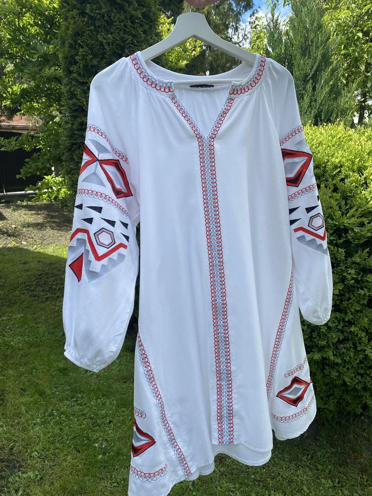 Жіноча вишита сукня S-M(42-44), вишиванка