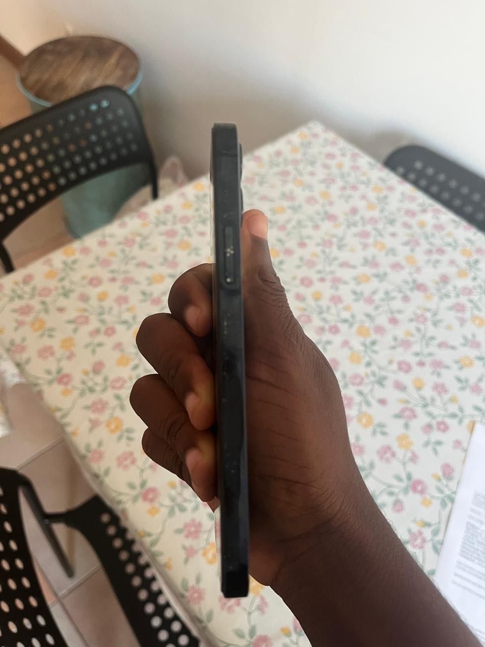 iPhone 12 Pro em perfeita condição