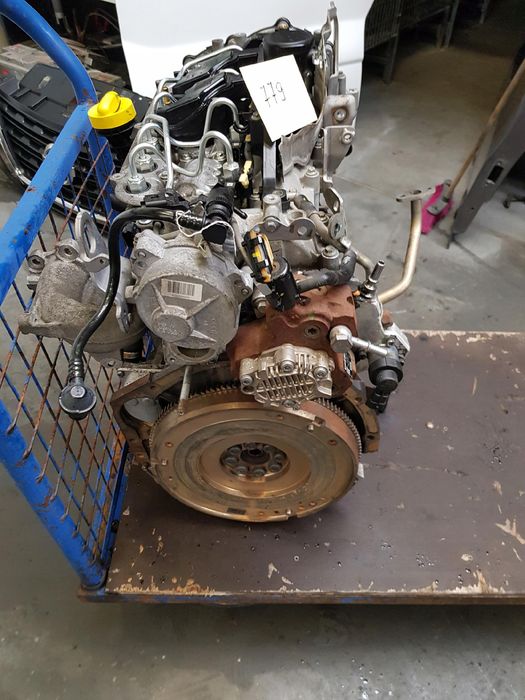 Silnik Kompletny Trafic Vivaro Primastar 2.0Dci