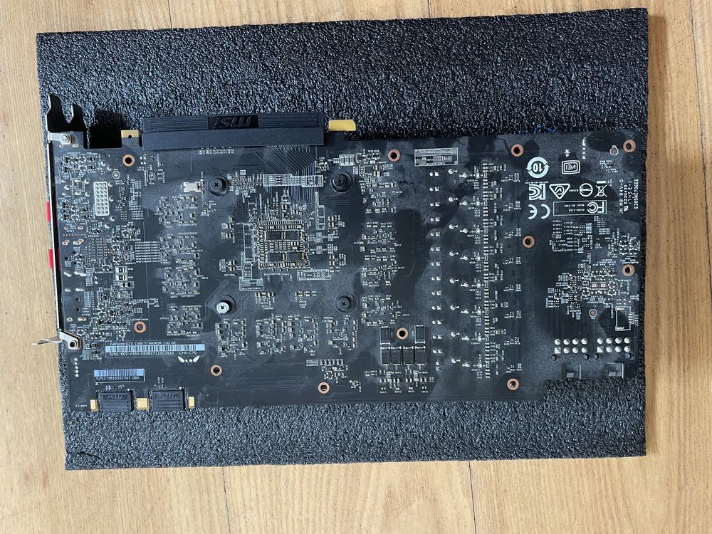 Karta graficzna MSI GTX 1080 Ti Armor 11G OC