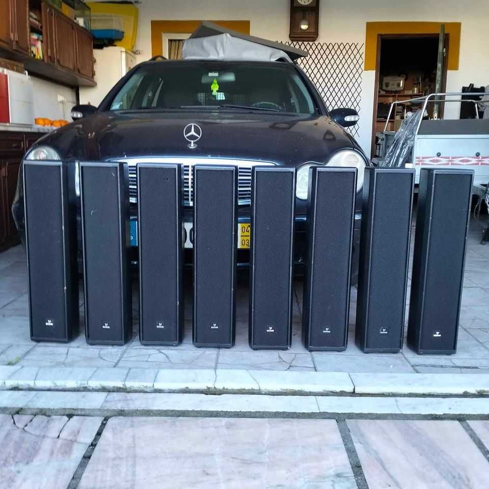 Colunas passivas VSound de 8 homes e 300 Wats de potência.