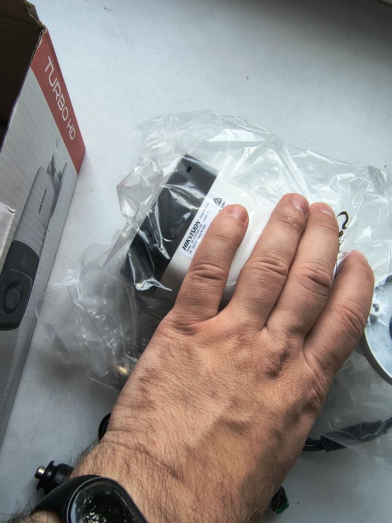 Продам Turbo HD відеокамеру Hikvision DS-2CE17D0T-IT5F (C) 2МП (3.6мм)