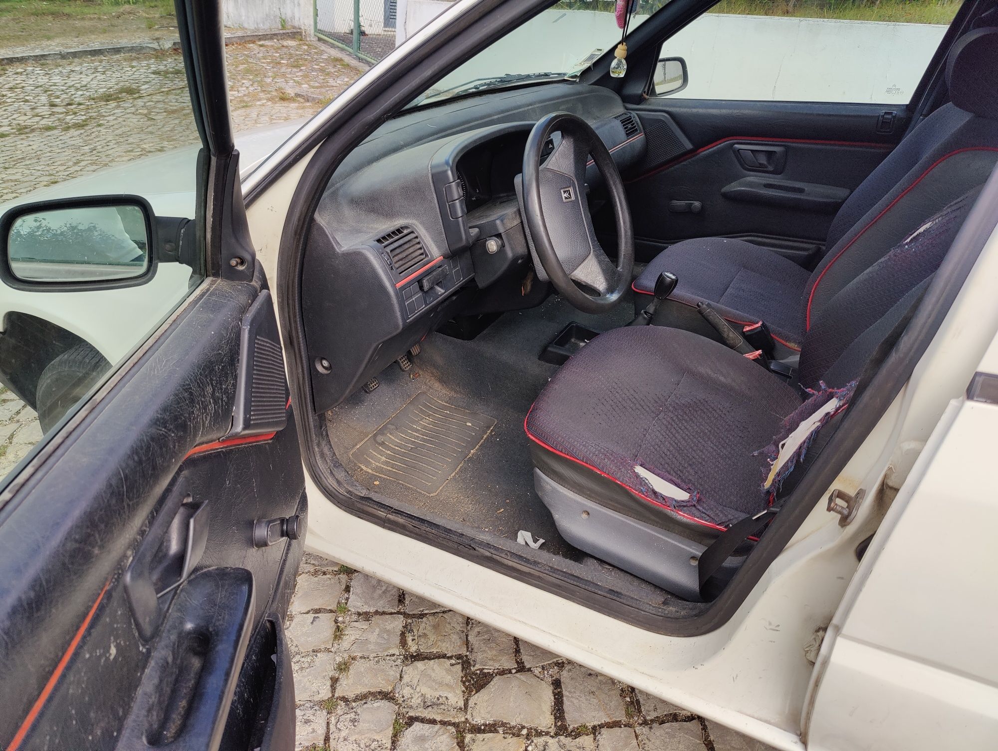 Citroen zx 1.1 com inspeção