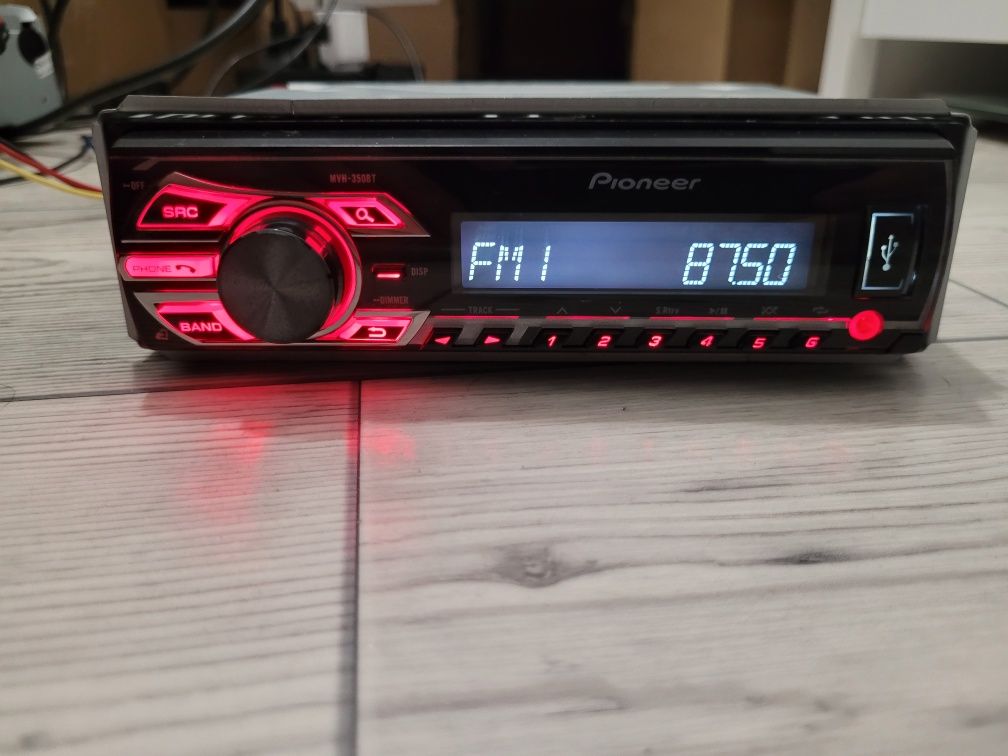 Radio samochodowe Pioneer 4x50W MOS-FET BLUETOOTH,USB/IPOD/IPHONE,DUAL