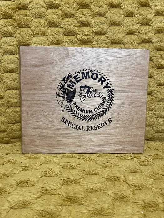 Memory Pudełko eleganckie ozdobne drewniane zamykane po cygarach