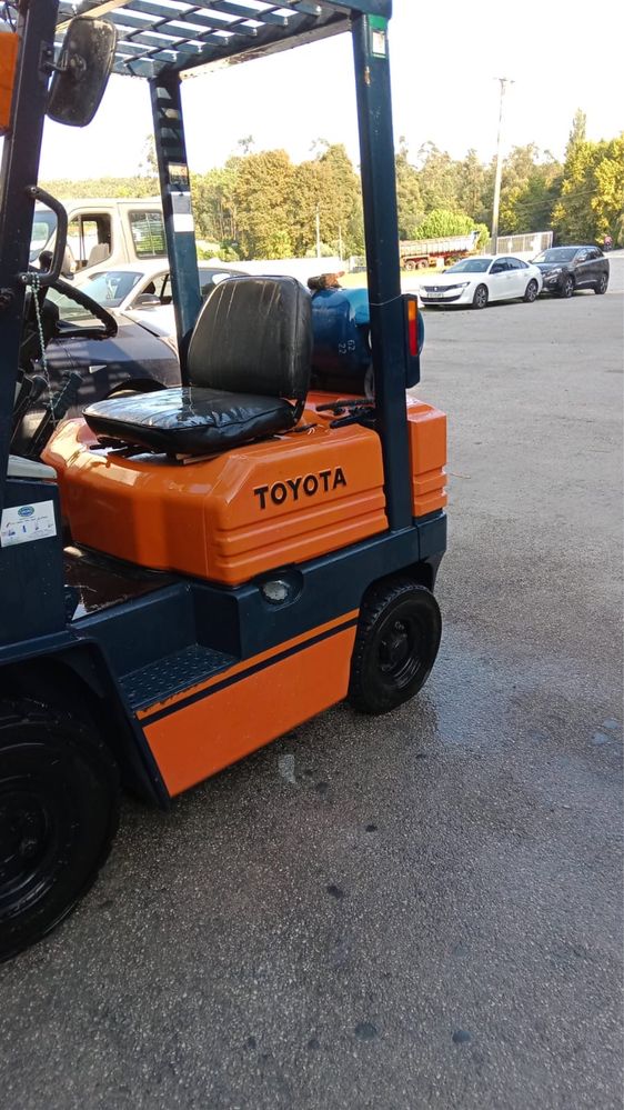 Empilhador em otimo estado