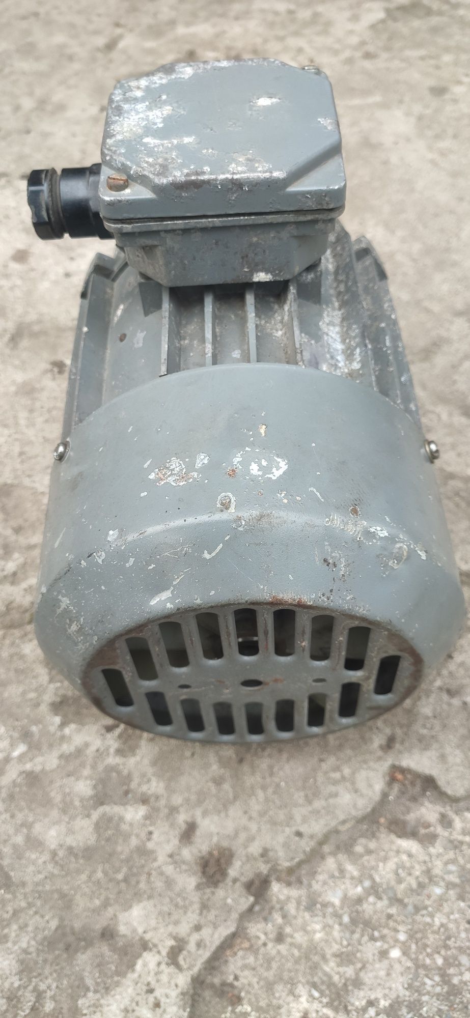 Продам електродвигун, електромотор, 3ф 380. 550w 1500об