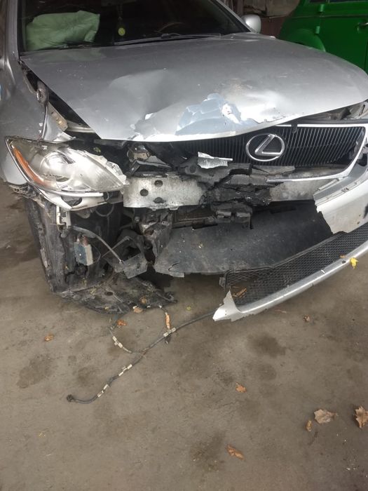 Lexus gs350 після дтп