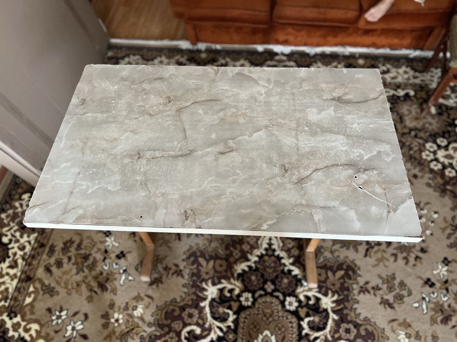 Стіл кухонний 1м на 0,6м