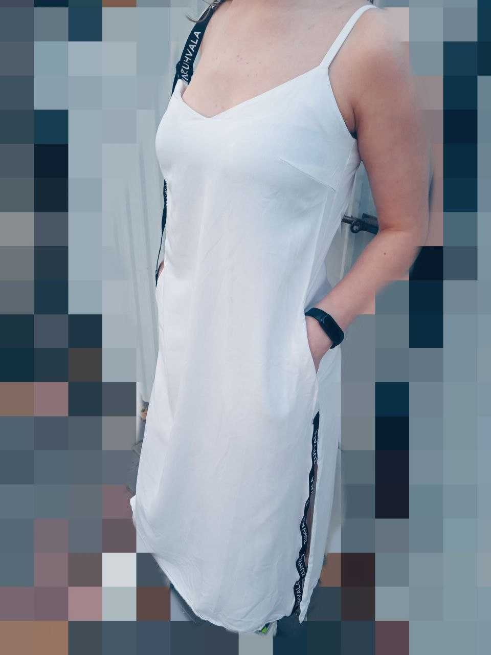 Сукня на літо білого кольору, стан ідеальний,