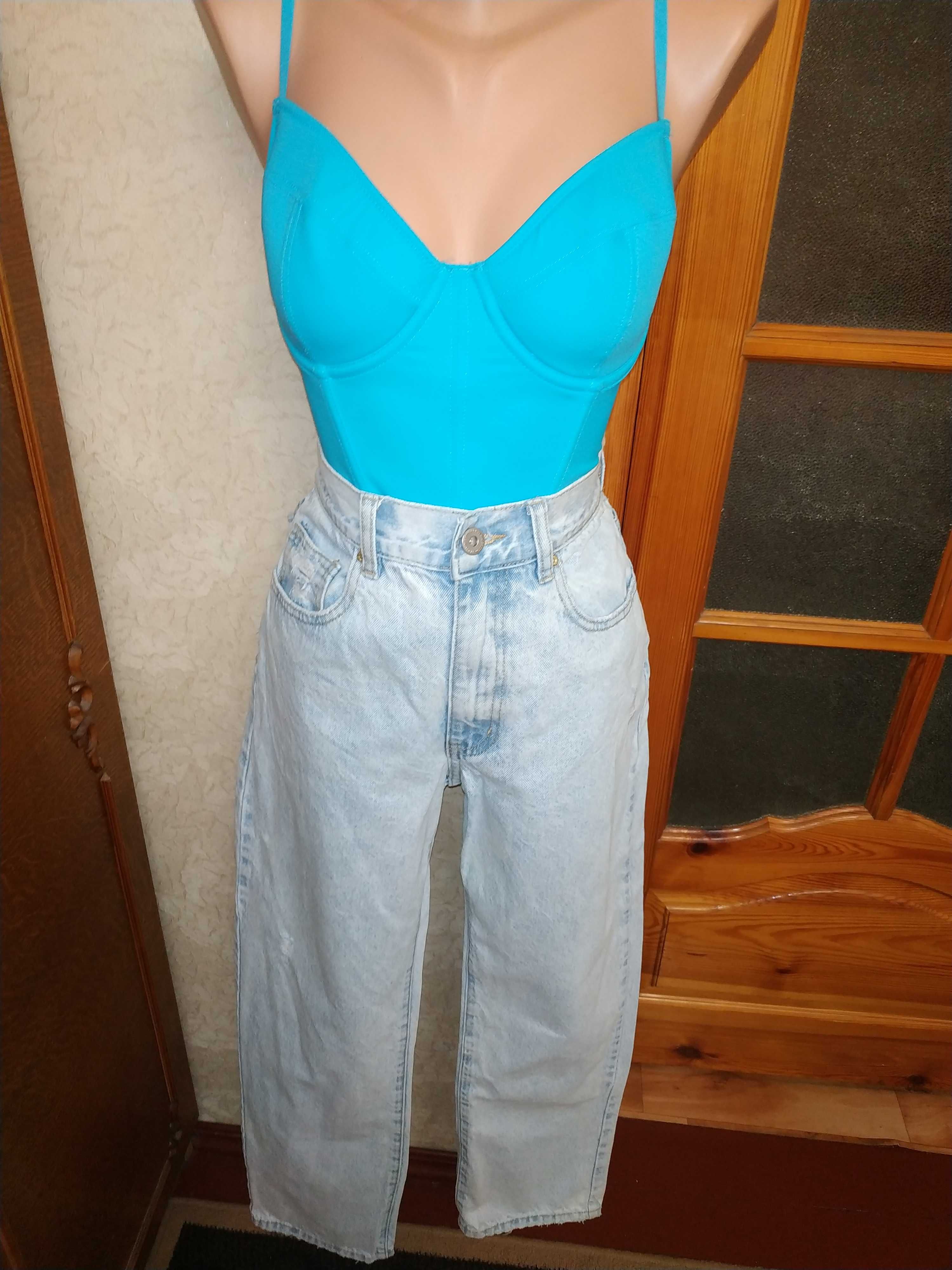 Світло-блакитні трендові джинси з деніму dad jean cotton:on 36 розмір
