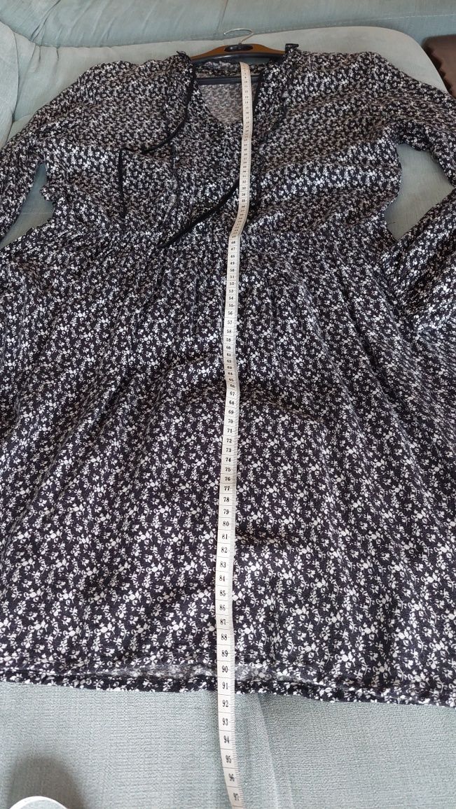 Продам платье р-р S-M