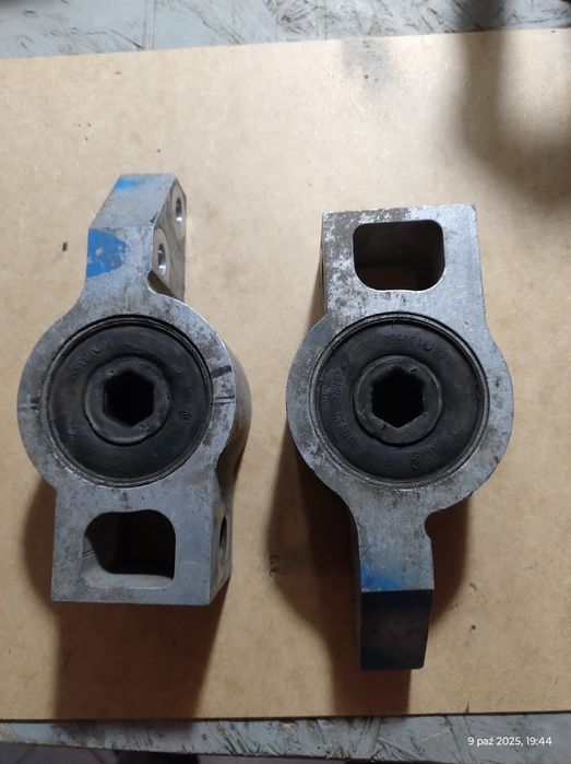 Tuleja wahacza octavia 2