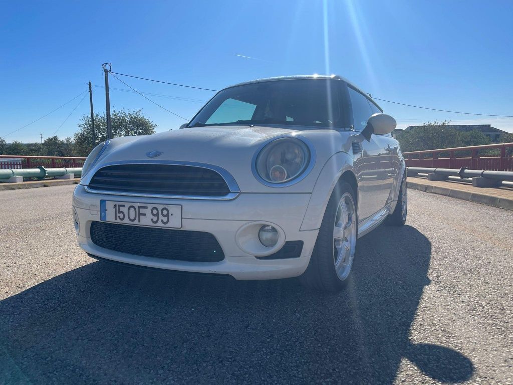 Mini Cooper d clubman r53 1.6 hdi 110 cv 6 velocidades 26.000 kms 2008