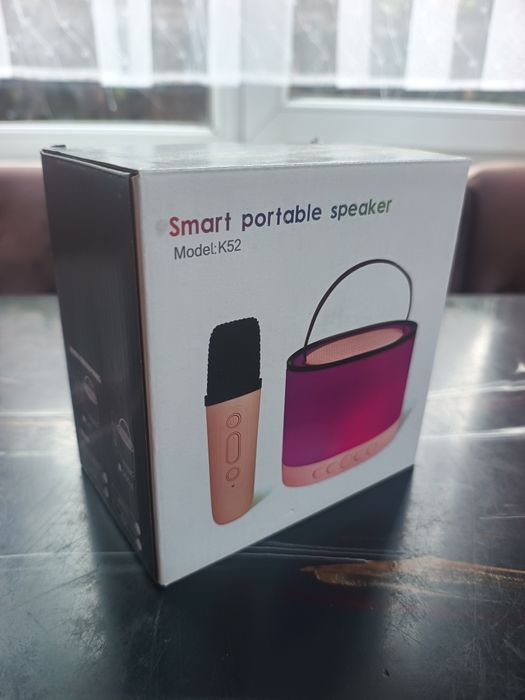 Портативна колонка з Bluetooth та 2 караоке мікрофонами,