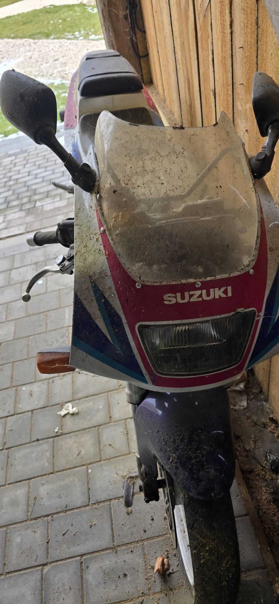 Suzuki rg 125 f projekt