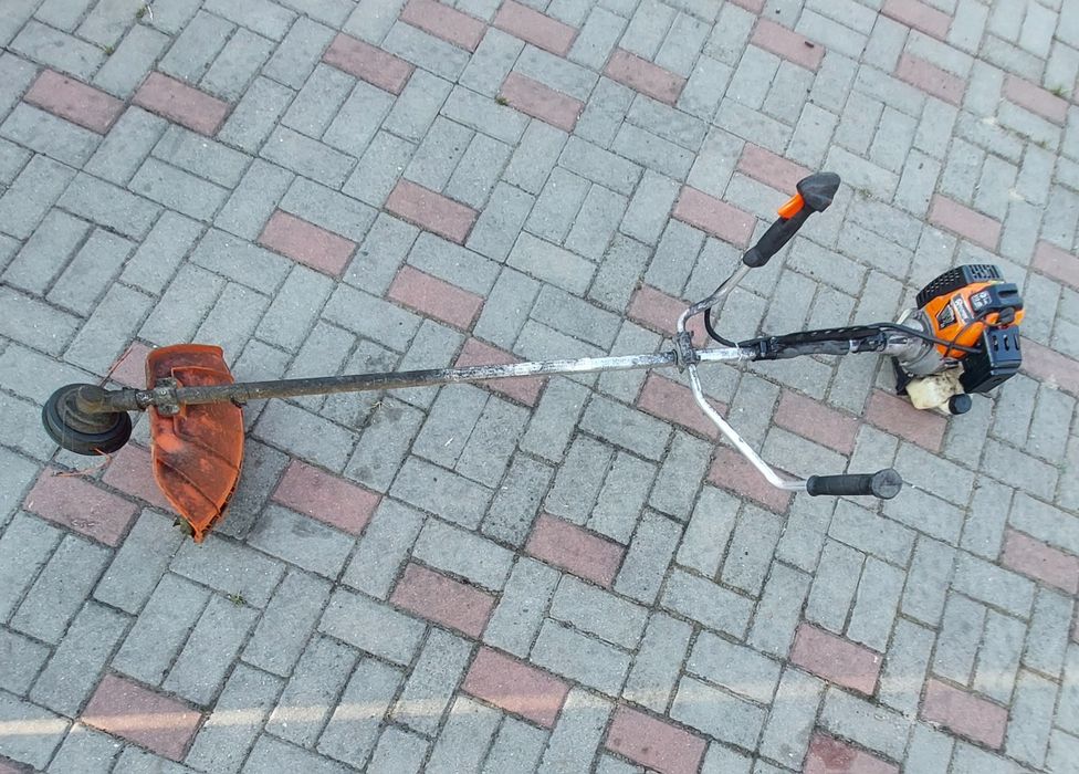 Kosa spalinowa Demon