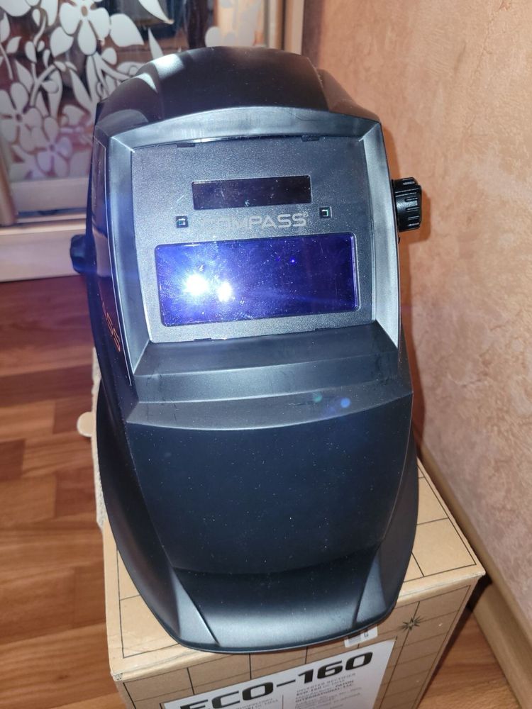 Маска зварювальника Compass WH-PLU-351E