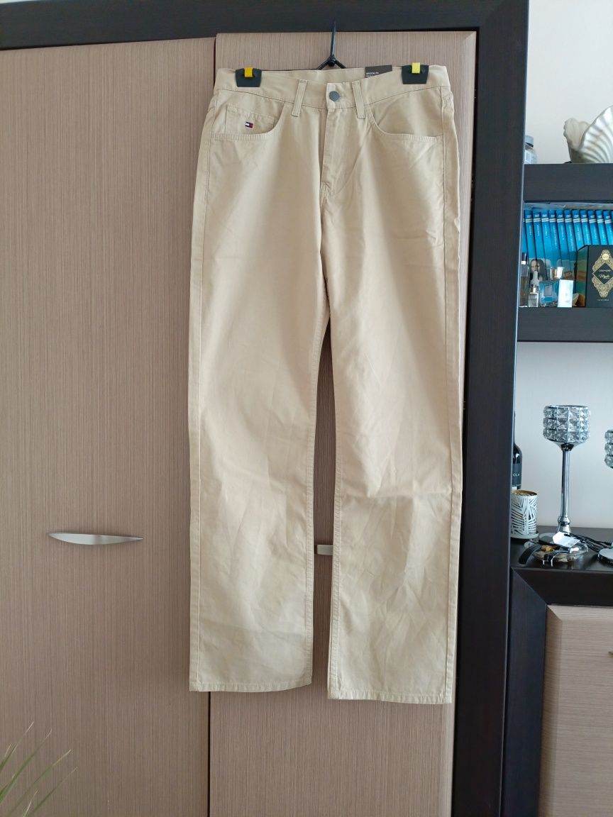 NOWE z metką! Oryginalne spodnie Chinos Tommy Hilfiger - beżowe (W30 L