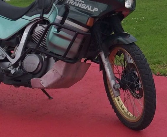 Proteção de carter Honda Transalp XL 600v