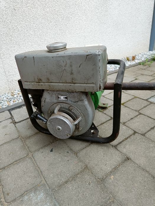 Wojskowy niemiecki agregat generator prądotwórczy VEM IFA