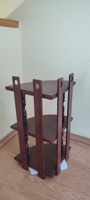 Półka drewniana narożna