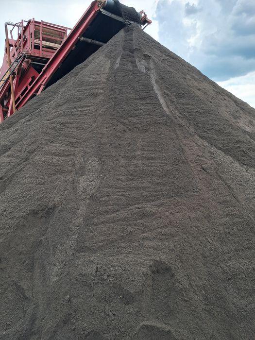 Ziemia Siana ogrodowa pod trawę na podwyższenie teren koparki wywrotki