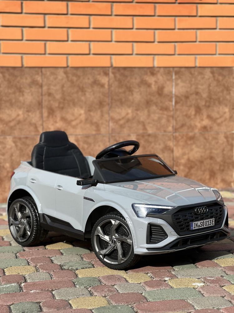 Дитячий електромобіль Audi Q8 Детское авто Ауді Авто на акумуляторі