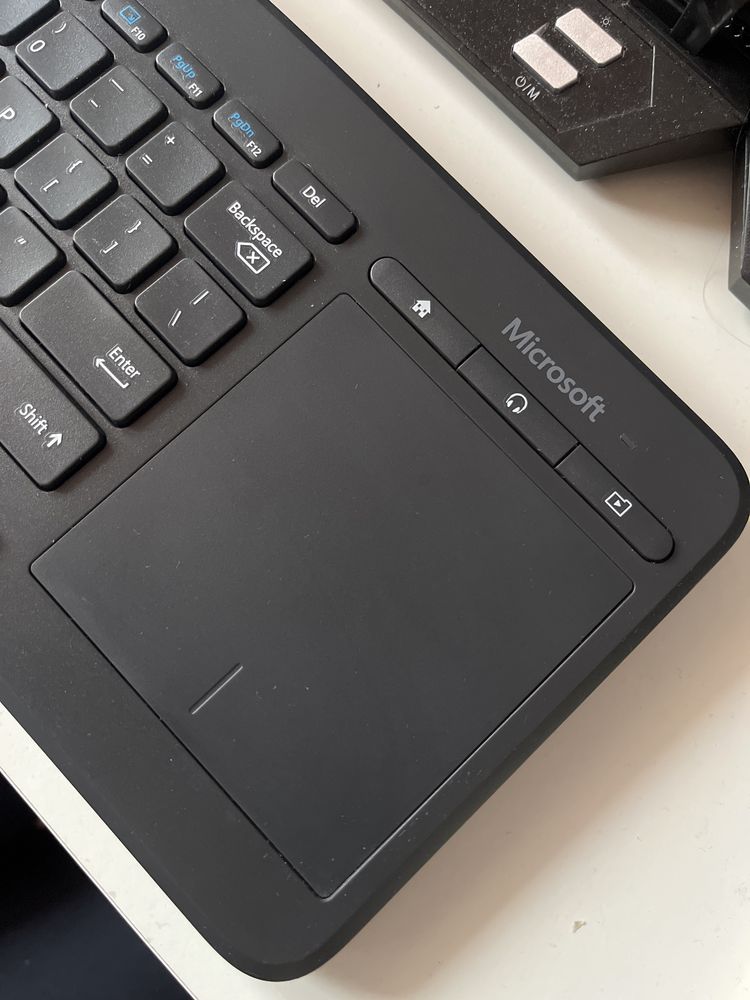 Klawiatura bezprzewodowa Microsoft z synapsą