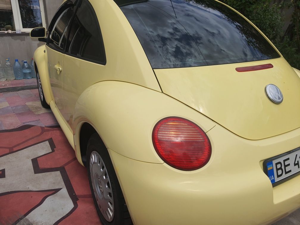 Volkswagen new beetle 2000 г.в бензин 2.0 л