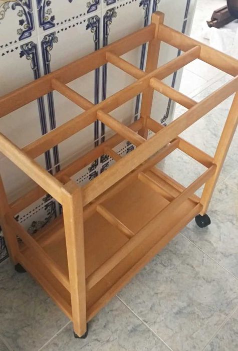 Mesa de apoio (madeira)