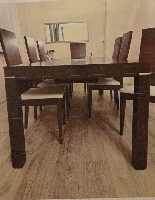 Komoda, stół, krzesła