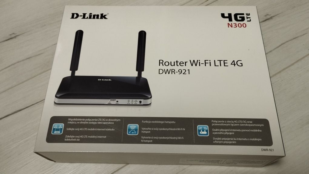 Router DWR-921 Wi-Fi 4G LTE