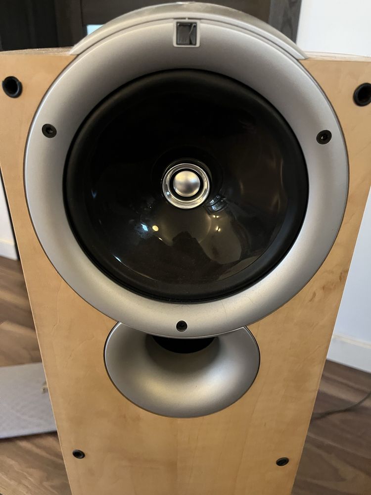 Kolumny KEF Q3 podlogowe