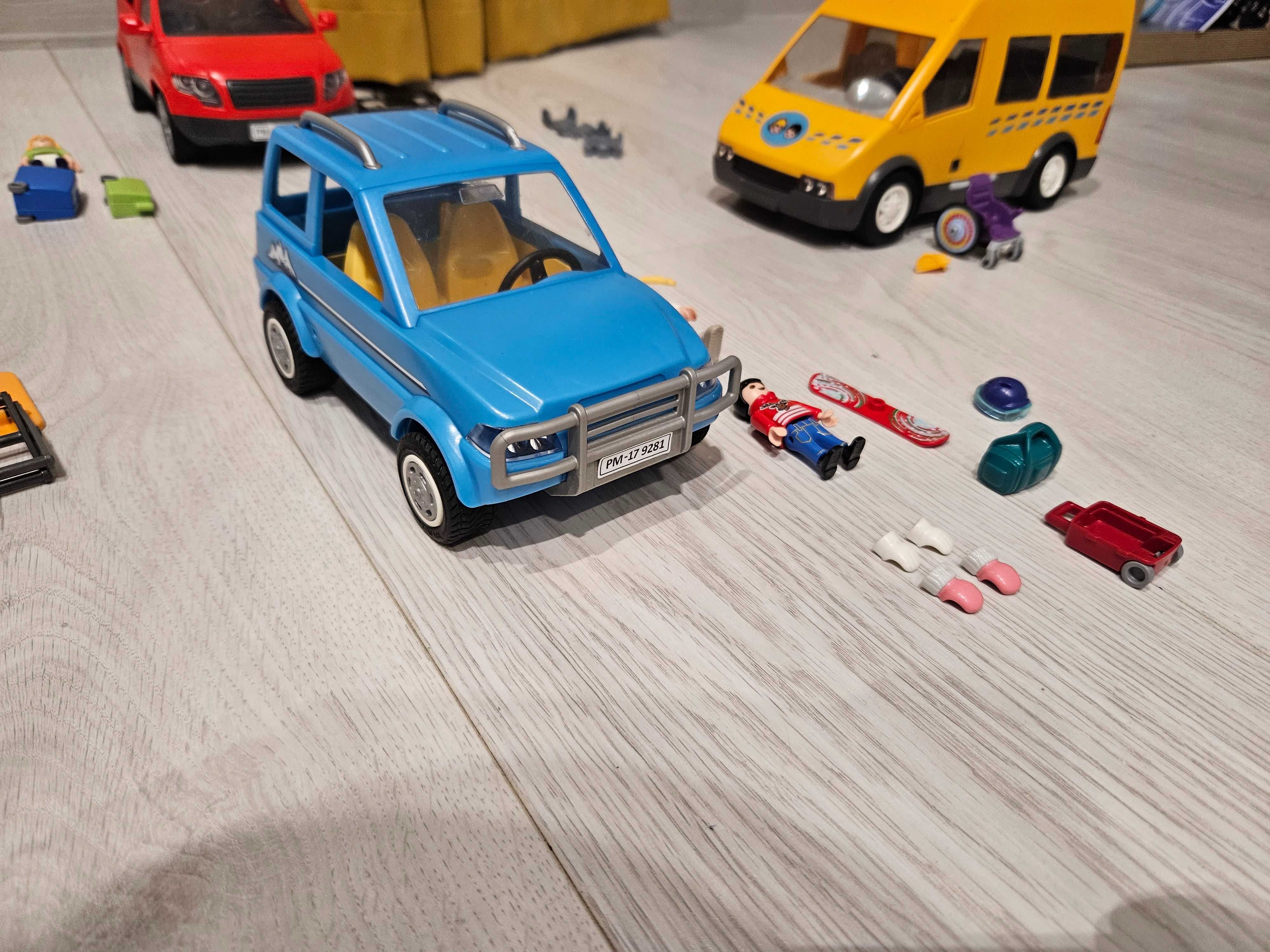 sprzedam Playmobil 9281, Family Fun, auto z boxem dachowym